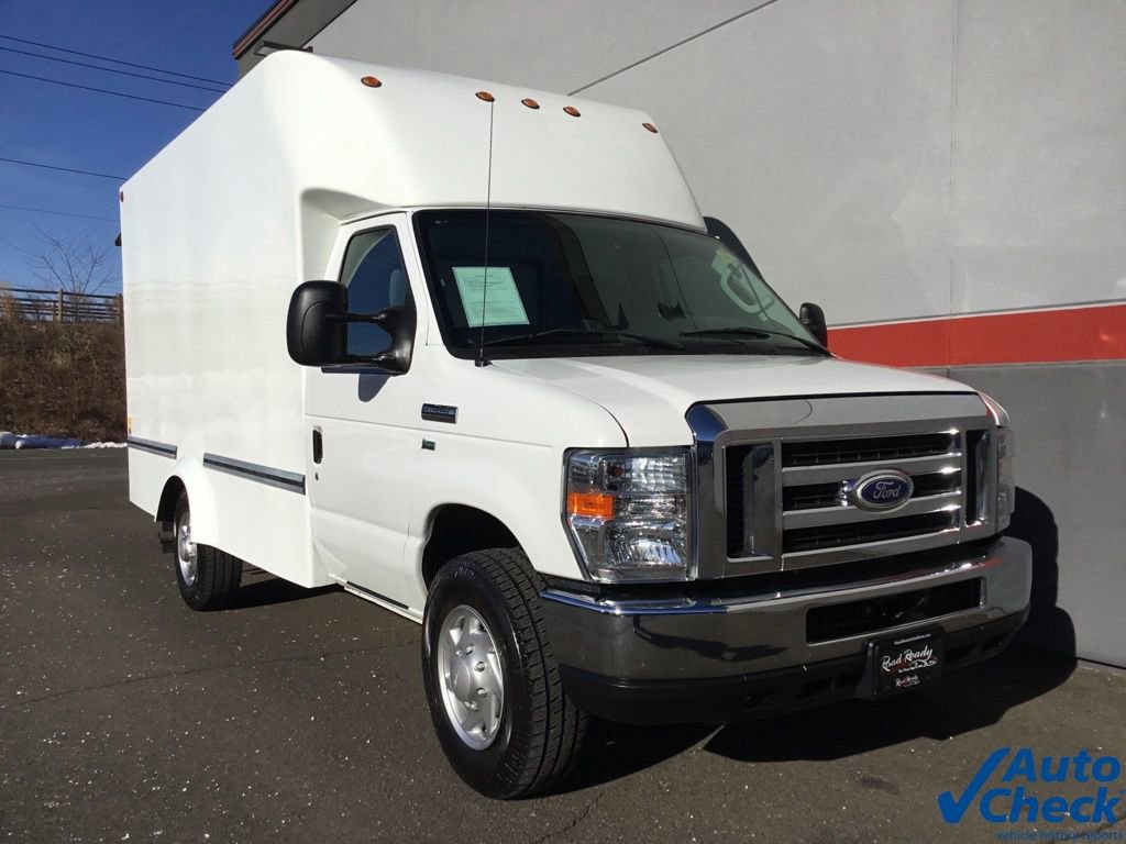 Used 2016 Ford E-350 and Econoline 350 Super Duty image 3