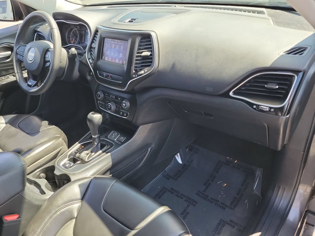 Used 2020 Jeep Cherokee Latitude Plus FWD image 27