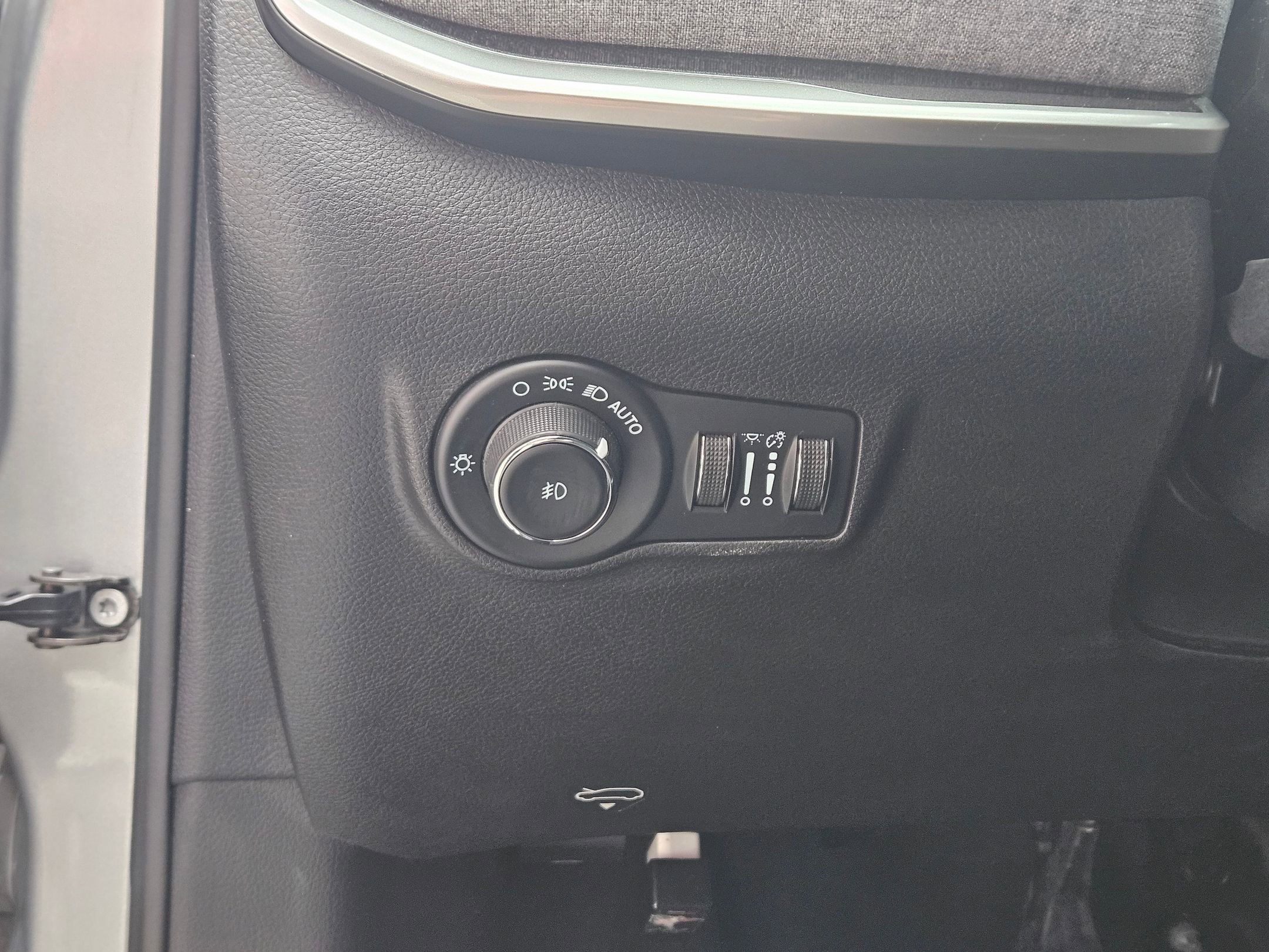 Used 2023 Jeep Compass Latitude w/ Convenience Group image 20