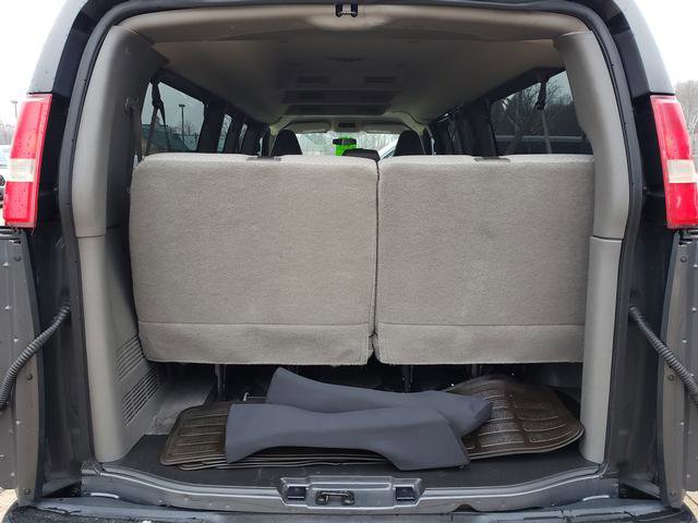 Used 2016 Chevrolet Express 3500 LT w/ LT Preferred Equipment Group image 5