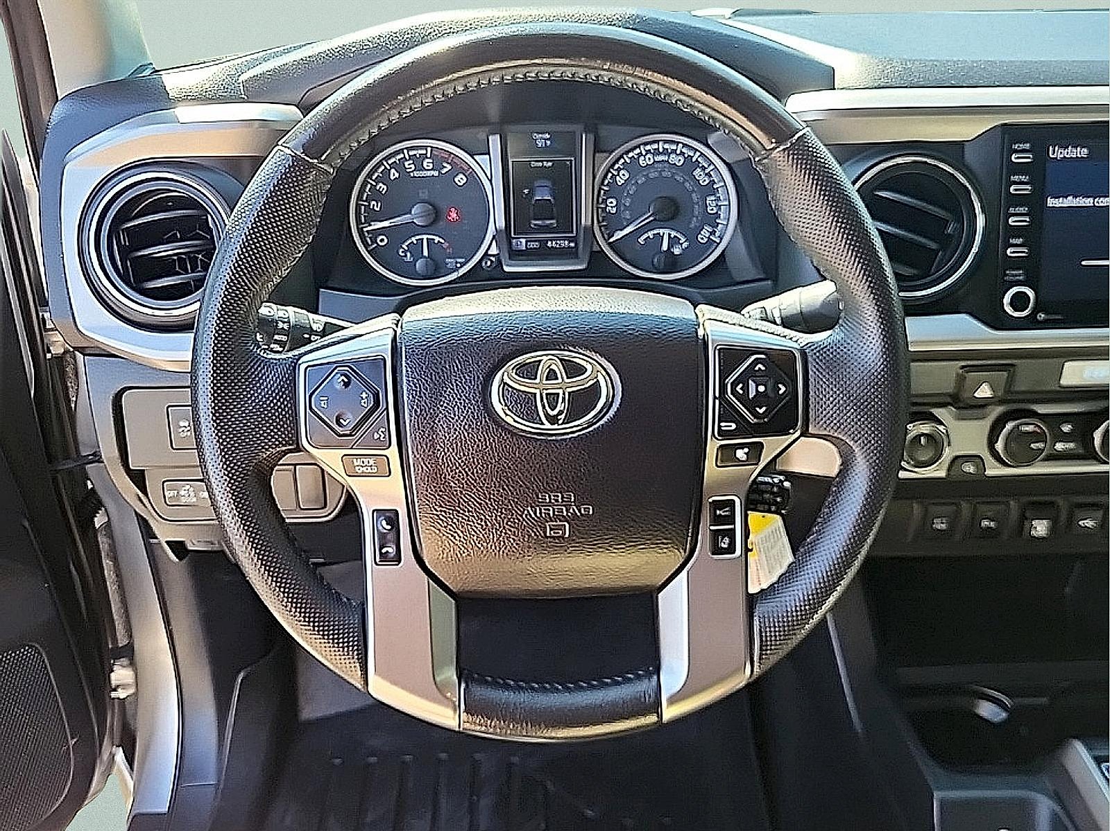 Used 2021 Toyota Tacoma SR5 AWD/4WD image 16
