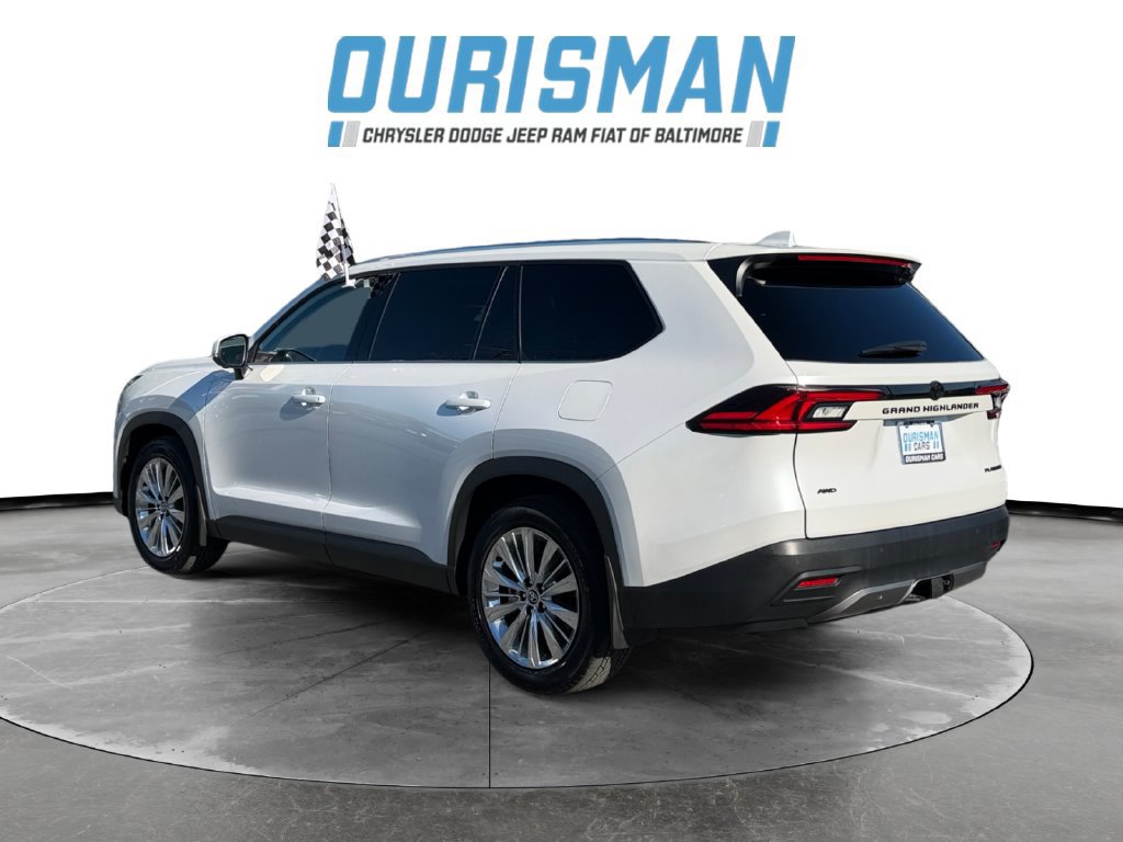Used 2026 Toyota Grand Highlander AWD image 4