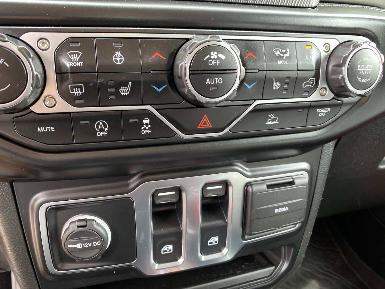 Certified 2022 Jeep Wrangler Sport AWD/4WD image 14