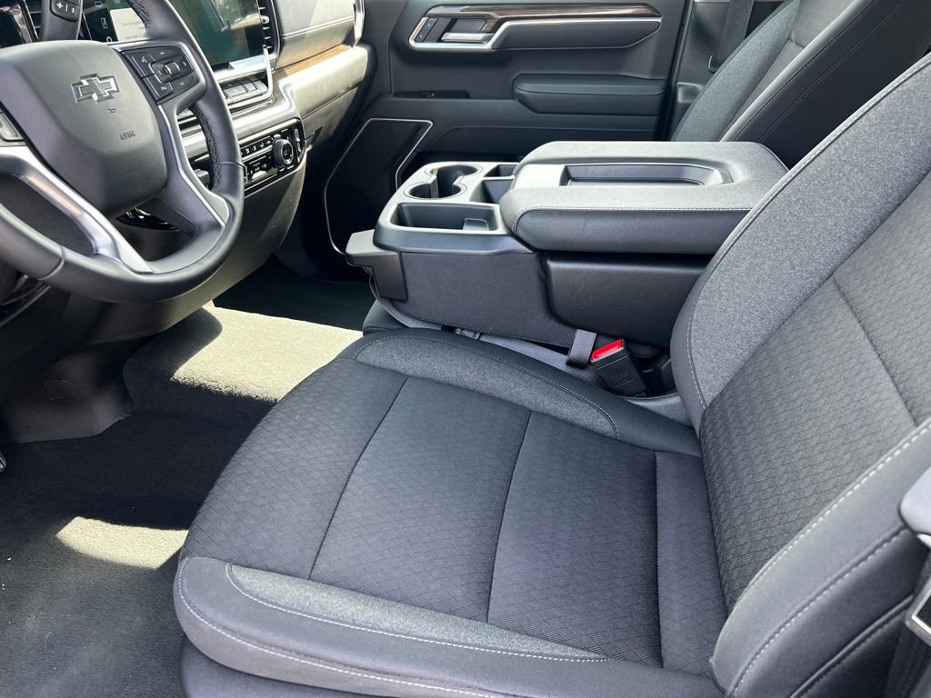 Used 2026 Chevrolet Silverado 1500 RST AWD/4WD image 10