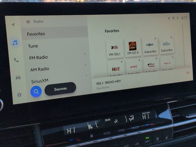 Used 2025 Toyota Sienna Platinum image 20