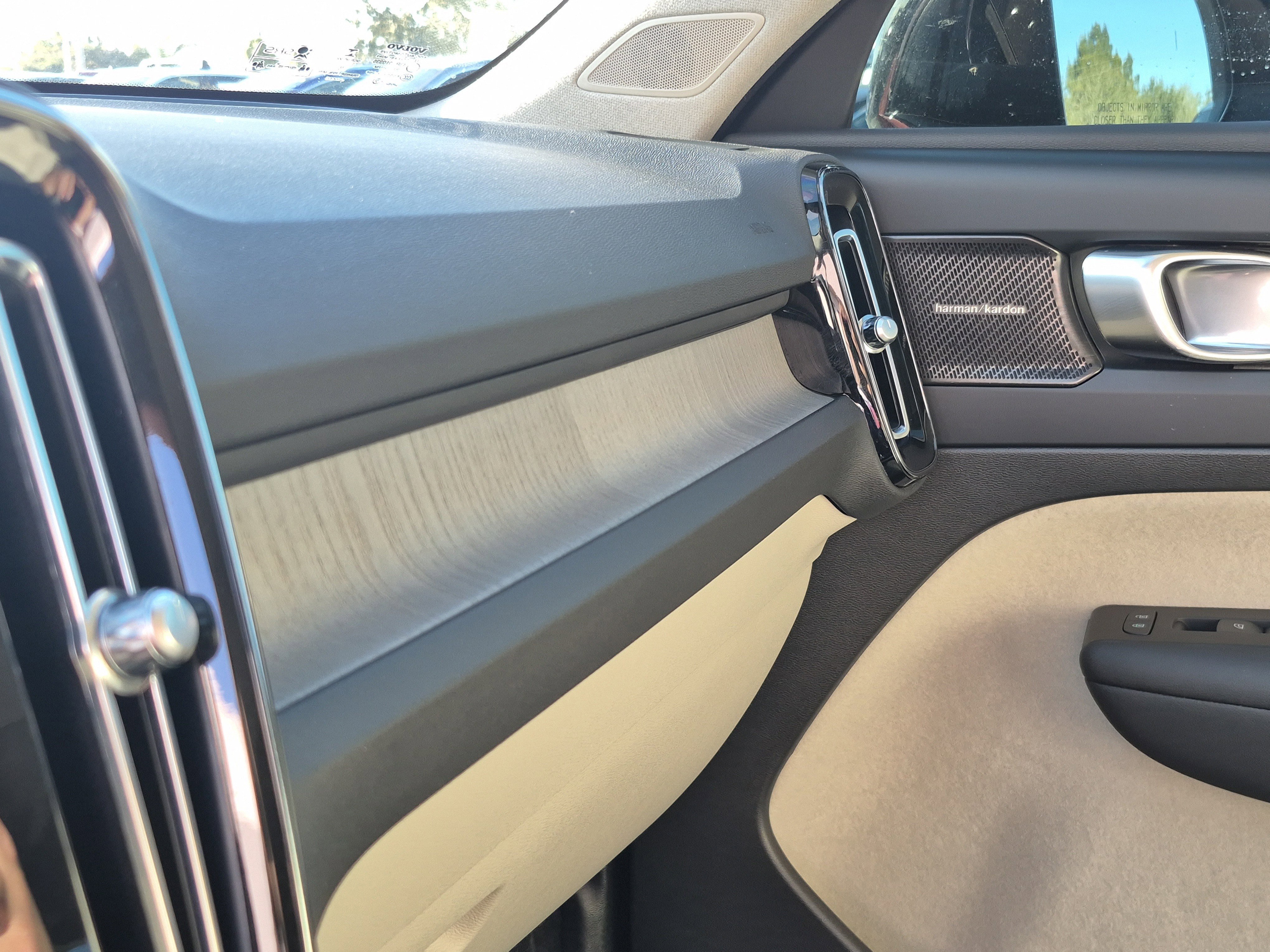 Used 2023 Volvo XC40 B5 Plus w/ Driver Assist Package image 29