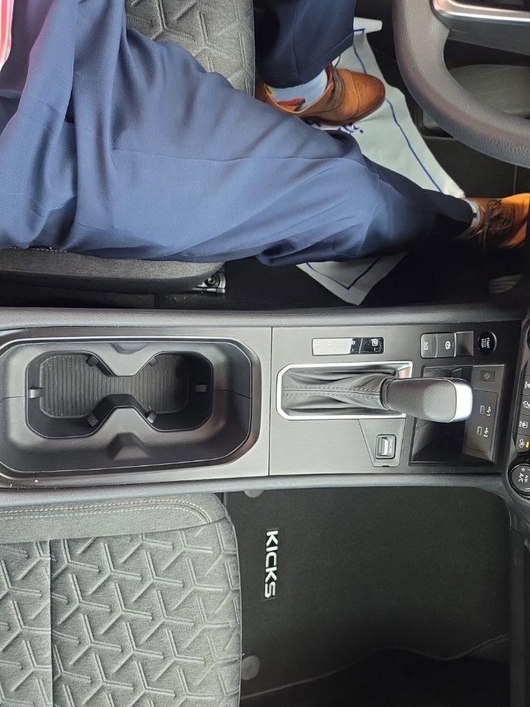 Used 2026 Nissan Kicks SV w/ Cold Weather Package AWD/4WD image 25