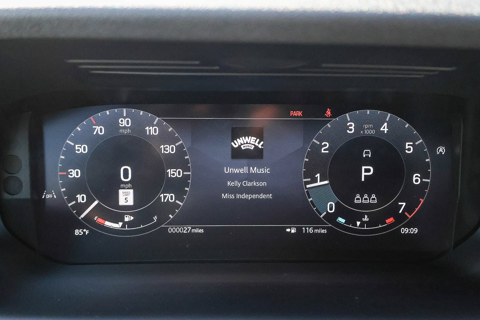 New 2026 Land Rover Discovery Sport Landmark AWD/4WD image 30