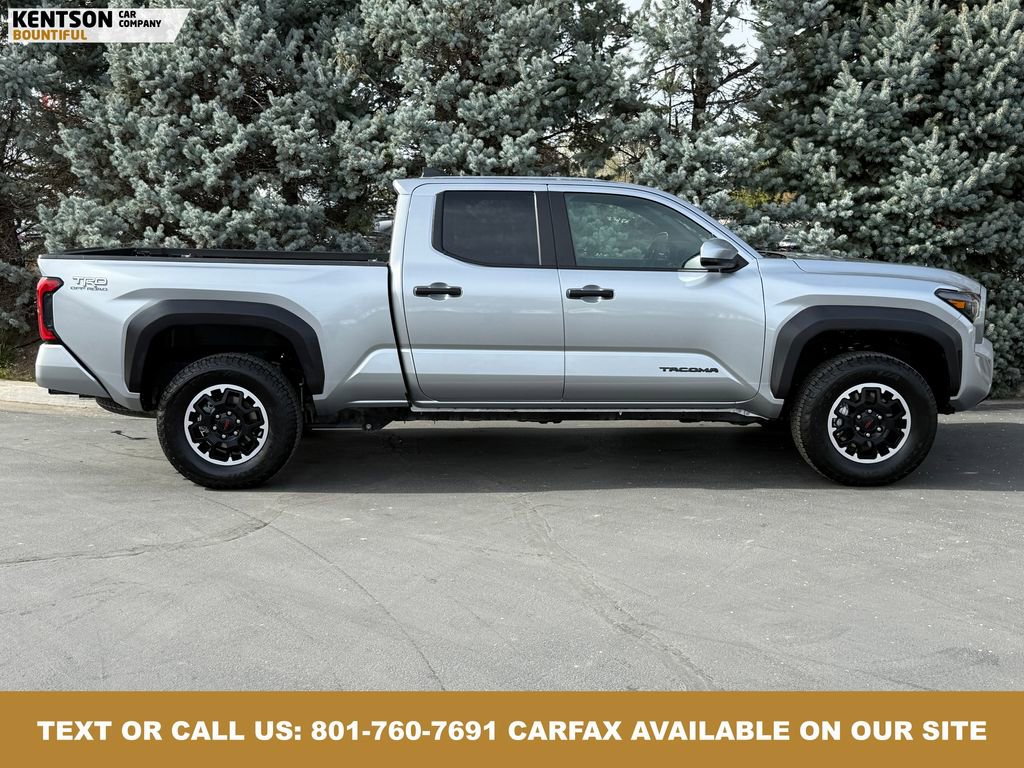 Used 2025 Toyota Tacoma TRD Off-Road image 10