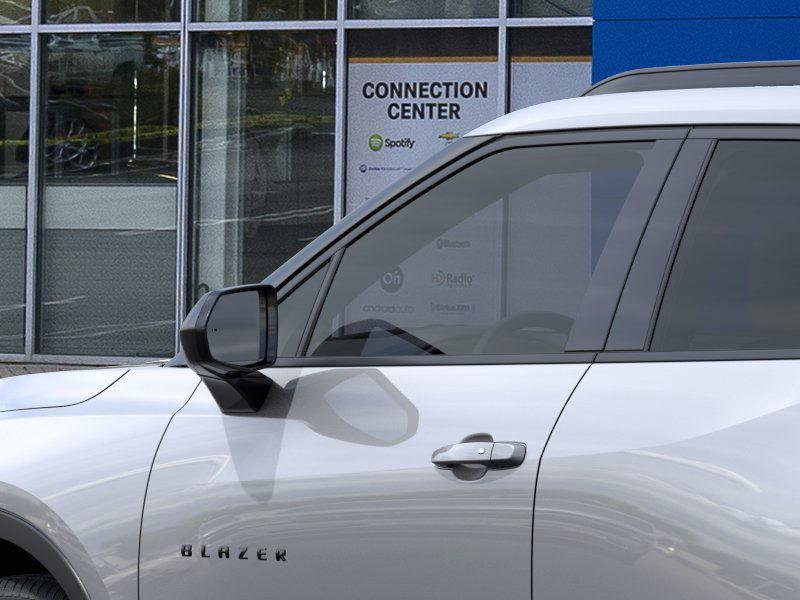 New 2026 Chevrolet Blazer LT image 12