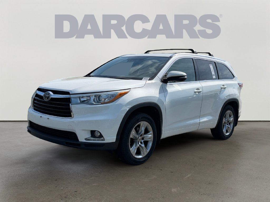 Used 2015 Toyota Highlander Limited w/ Driver Technology Package AWD/4WD image 3