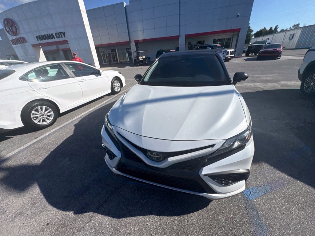 Used 2023 Toyota Camry XSE FWD image 8