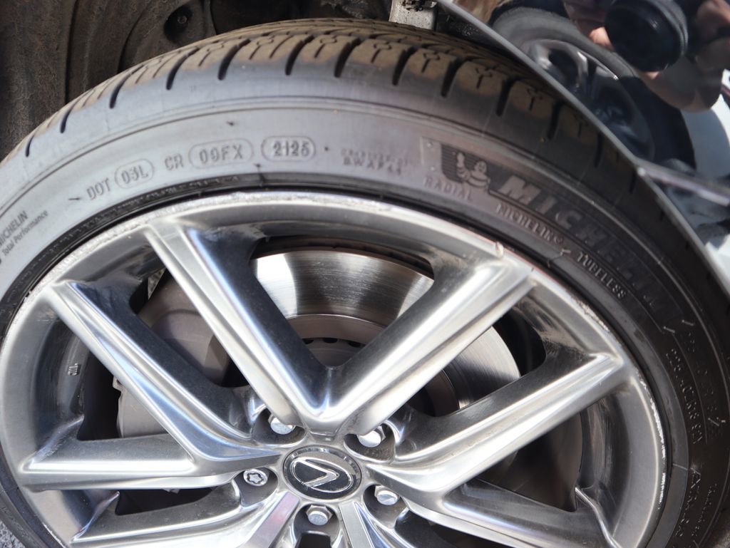 Used 2016 Lexus IS 350 w/ F Sport Package RWD image 36