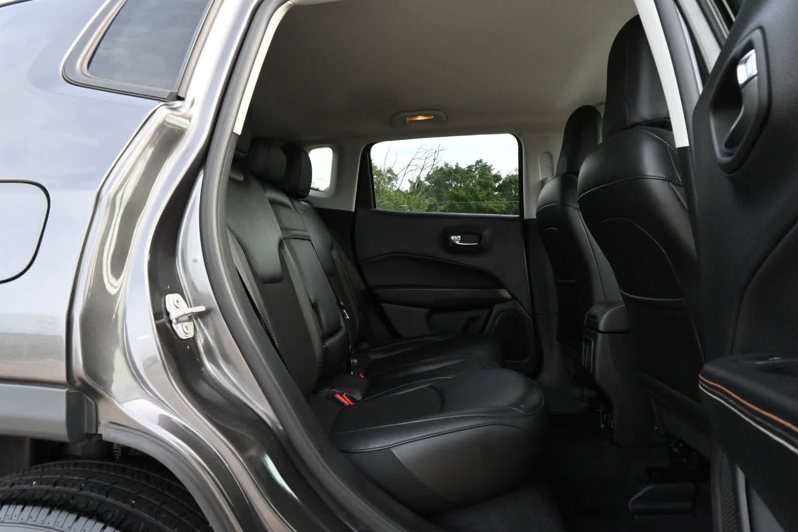 Used 2019 Jeep Compass Latitude w/ Popular Equipment Group AWD/4WD image 22