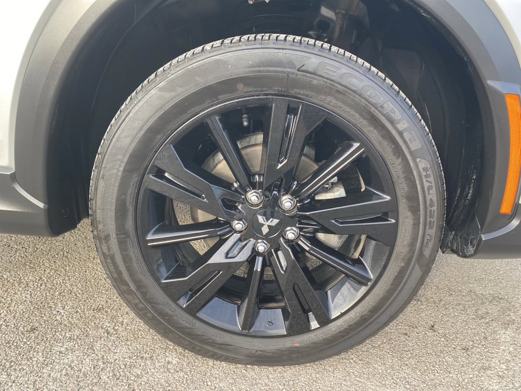 Used 2024 Mitsubishi Eclipse Cross LE image 8