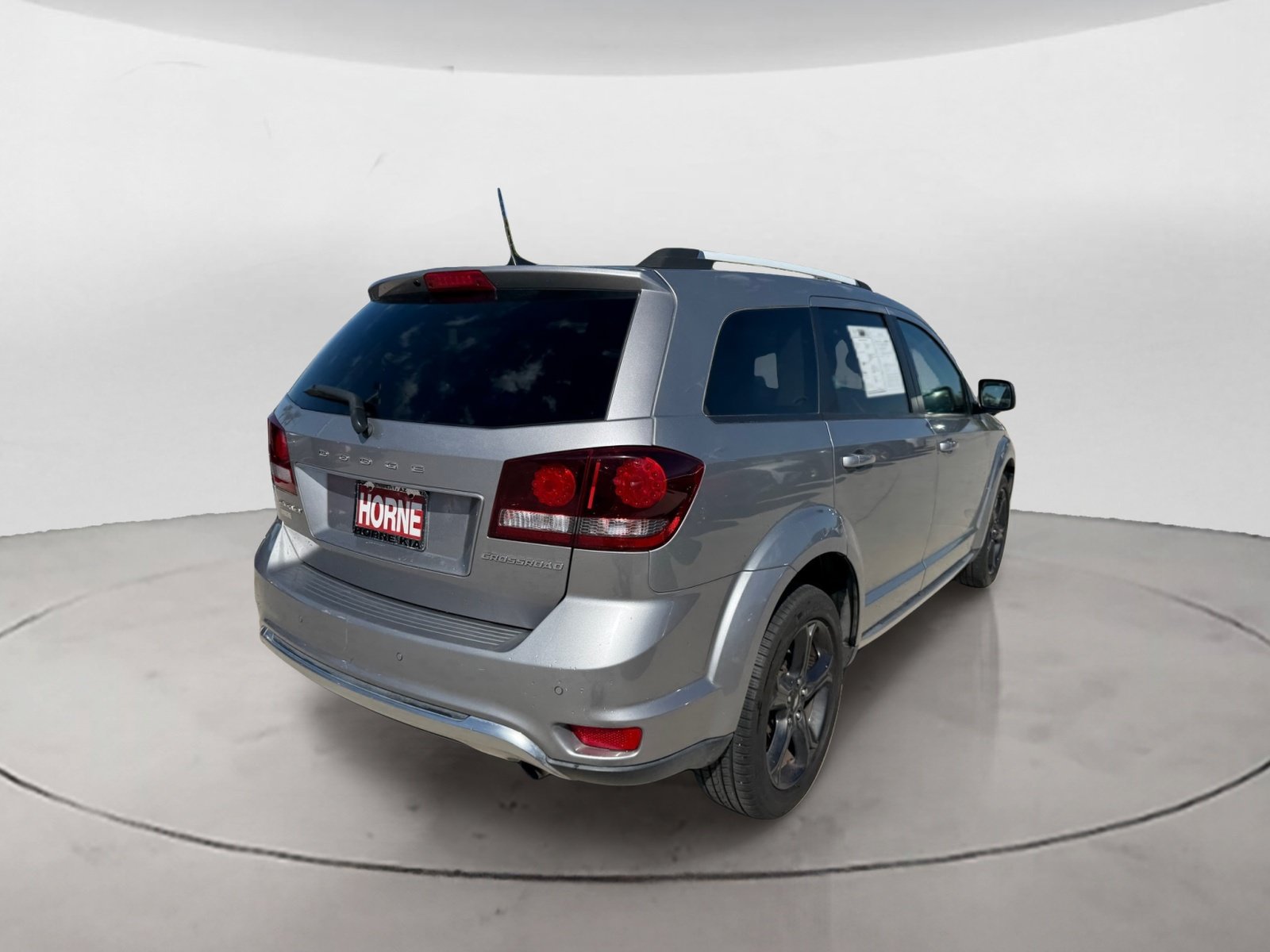 Used 2020 Dodge Journey Crossroad FWD image 4