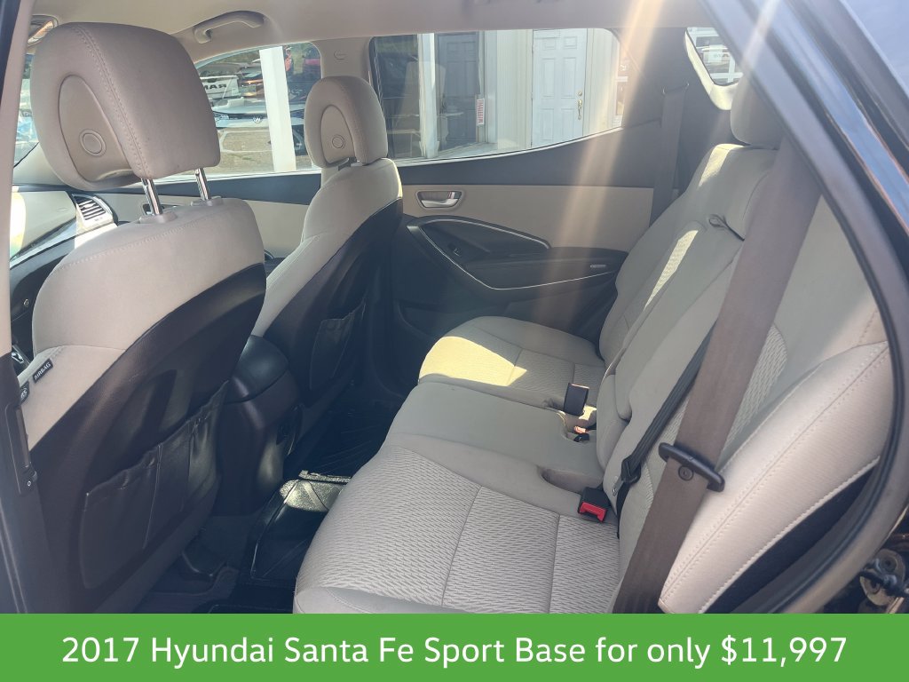 Used 2017 Hyundai Santa Fe Sport FWD image 11