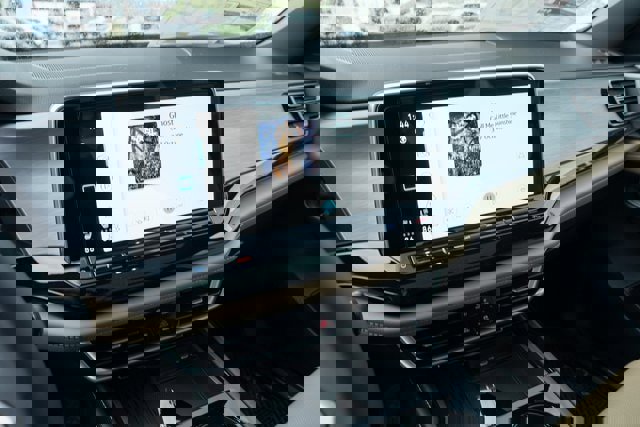 New 2026 Volkswagen Atlas Cross Sport SE image 20