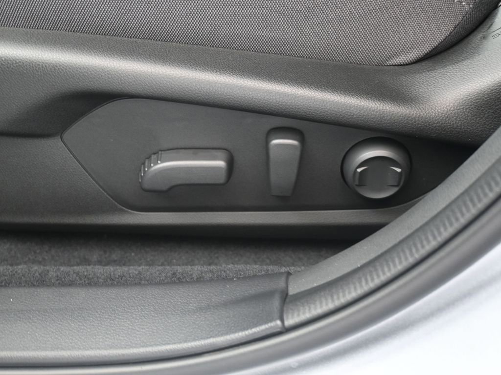 Certified 2025 Subaru Crosstrek 2.0i Premium AWD/4WD image 14