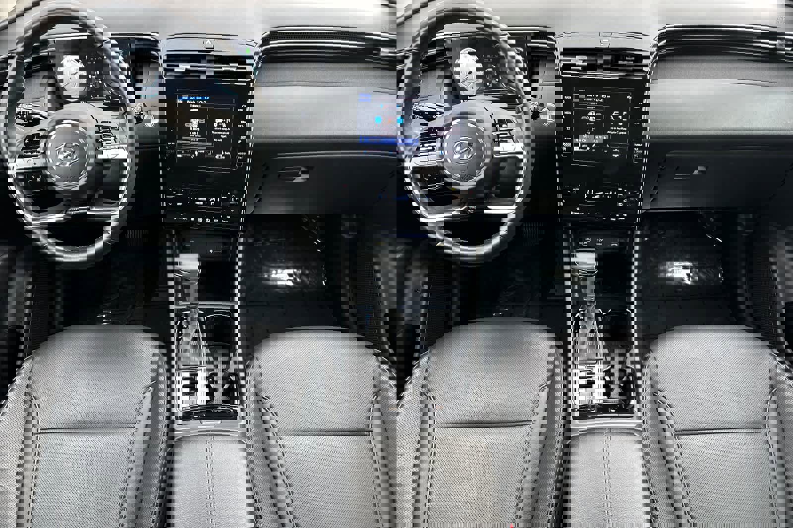 Used 2023 Hyundai Tucson SEL w/ Convenience Package image 3