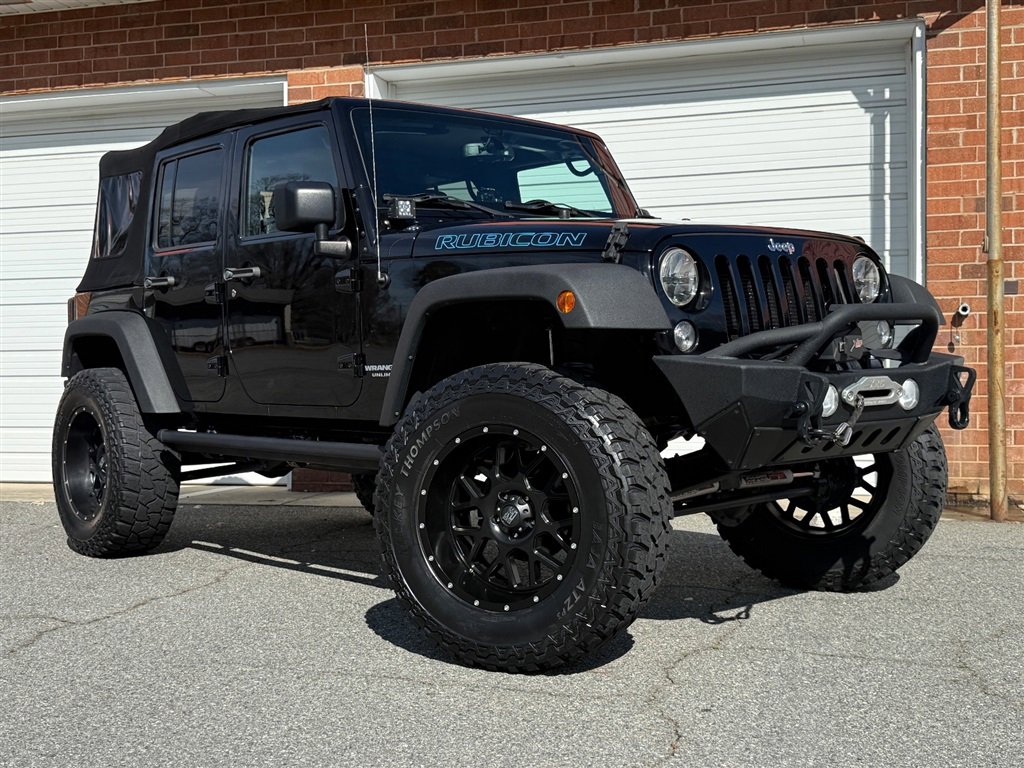 Used 2015 Jeep Wrangler Unlimited Rubicon w/ Dual Top Group image 28