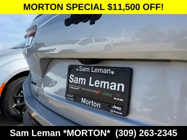 New 2025 Jeep Grand Cherokee L Altitude image 9