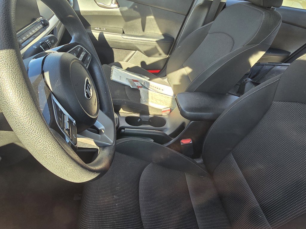 Used 2021 Kia Forte LXS image 10