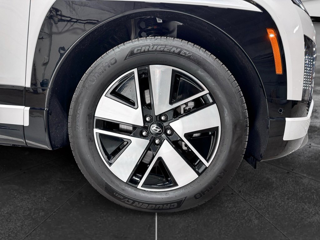 Used 2026 Hyundai Ioniq 9 SEL image 37