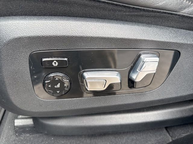 Used 2024 BMW X7 xDrive40i image 25