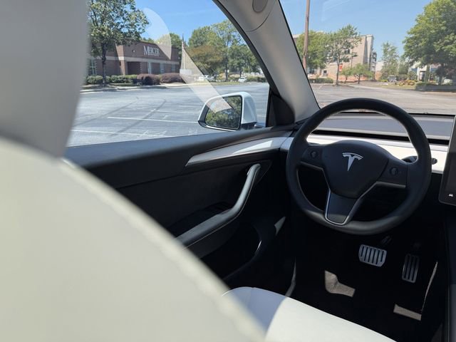 Used 2023 Tesla Model Y Performance AWD/4WD image 31