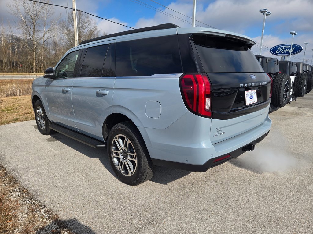 New 2025 Ford Expedition Active image 3