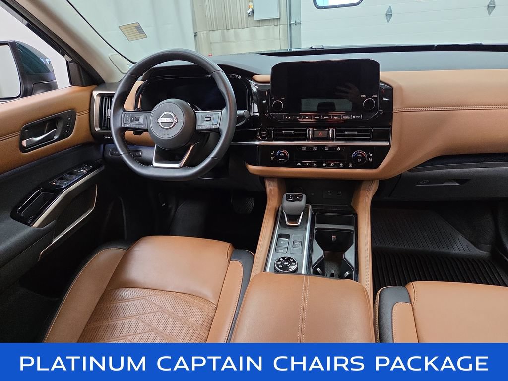 Used 2025 Nissan Pathfinder Platinum AWD/4WD image 14