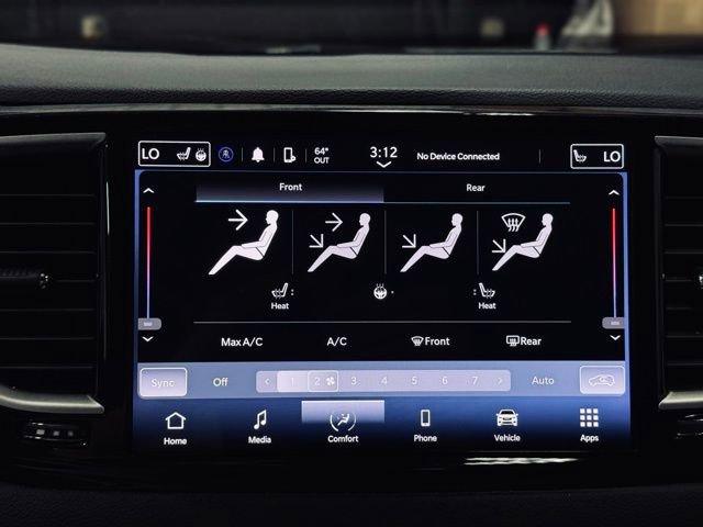 Used 2024 Chrysler Pacifica Touring-L FWD image 40