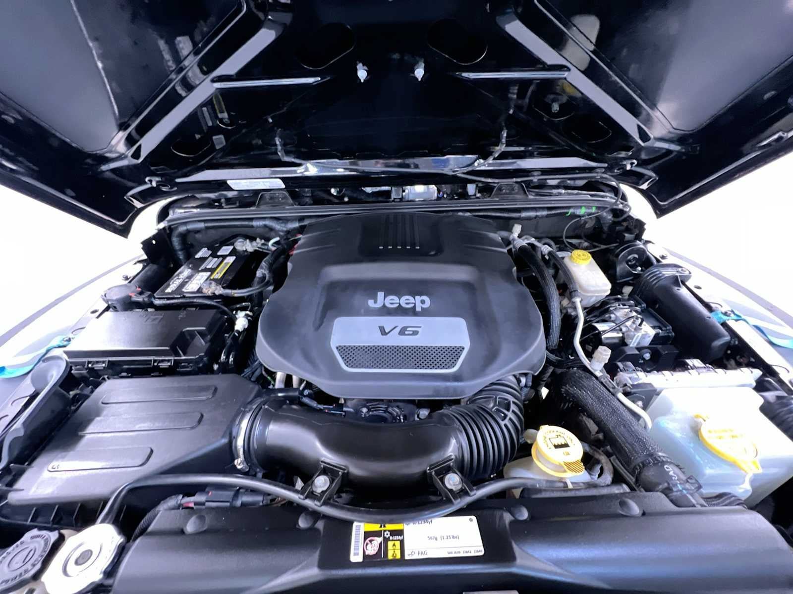 Used 2016 Jeep Wrangler Unlimited Sport w/ Quick Order Package 24S AWD/4WD image 11
