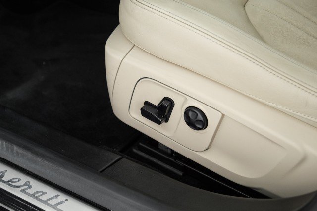 Used 2014 Maserati Ghibli S Q4 AWD/4WD image 35