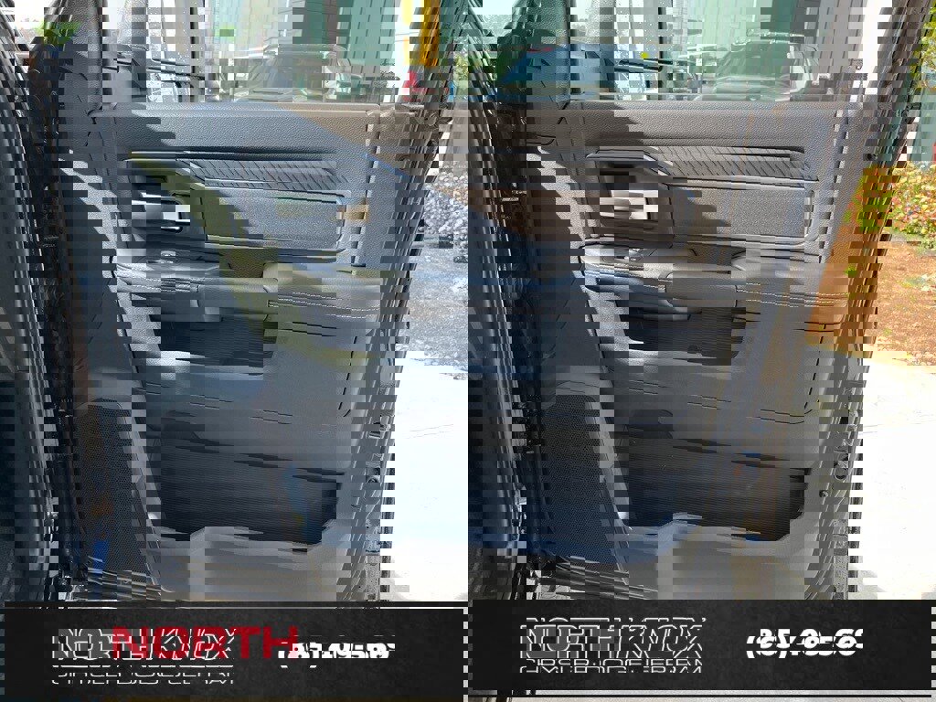 New 2025 RAM 3500 Big Horn image 29