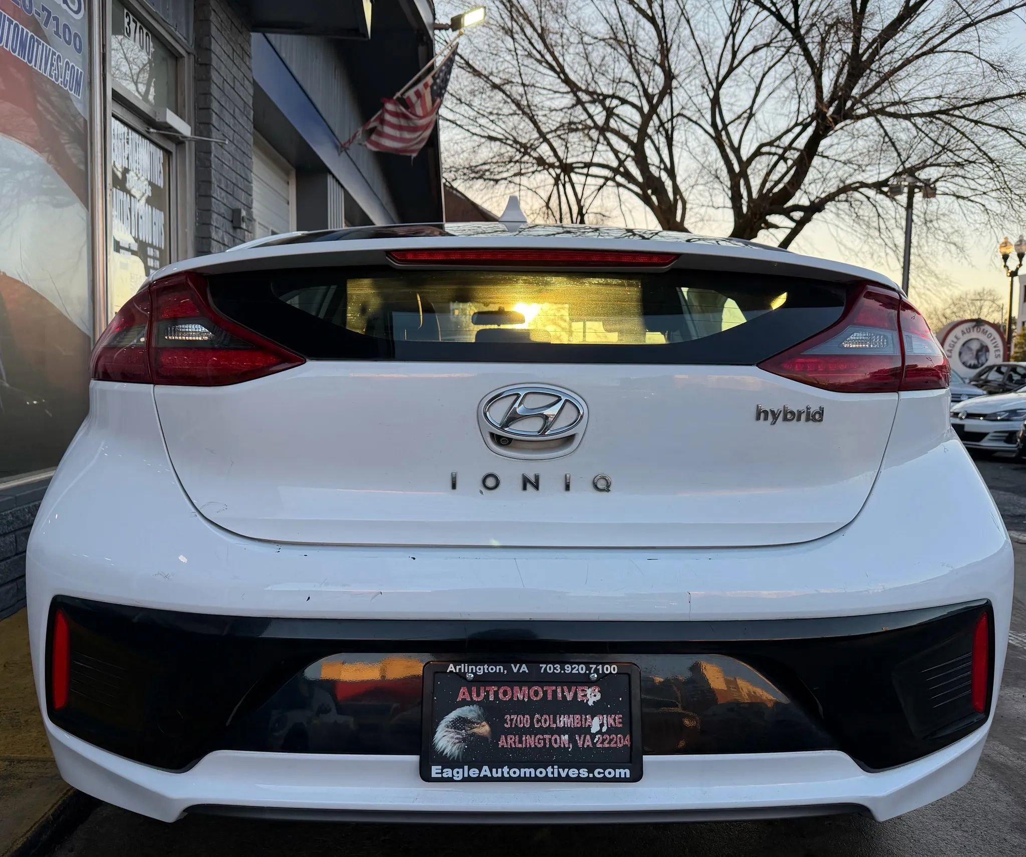 Used 2017 Hyundai Ioniq SEL image 4