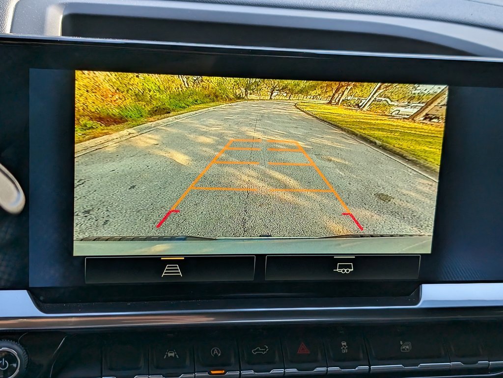 Used 2025 Chevrolet Silverado 1500 LT w/ Protection Package image 32