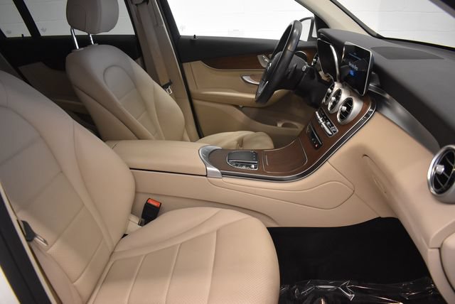 Used 2022 Mercedes-Benz GLC 300 4MATIC image 19