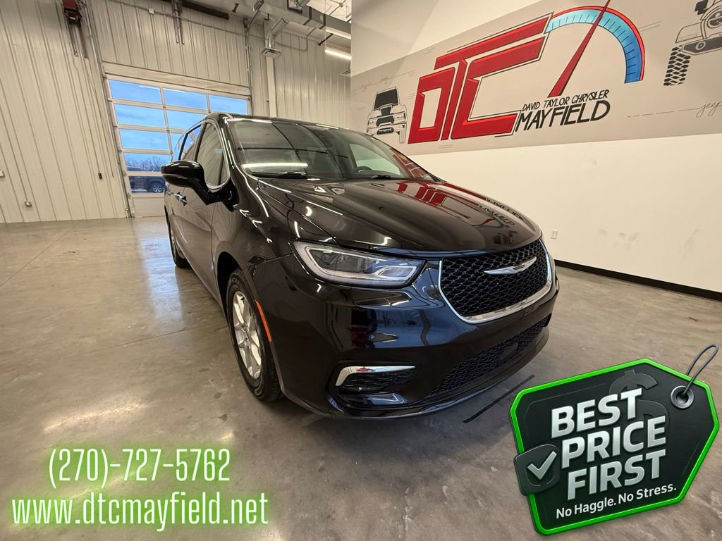 Used 2024 Chrysler Pacifica Touring-L