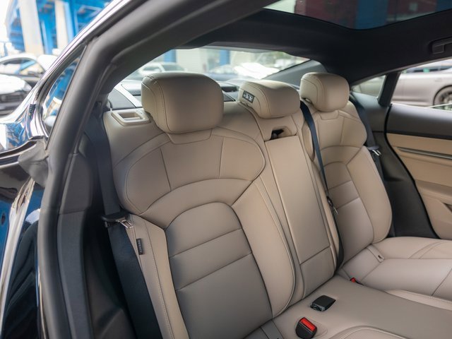 New 2025 Porsche Taycan 4S image 39