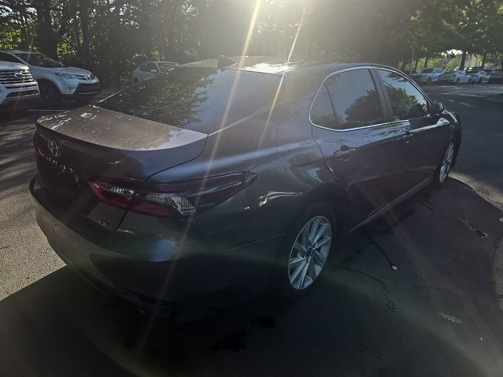 Used 2024 Toyota Camry LE w/ Convenience Package FWD image 10