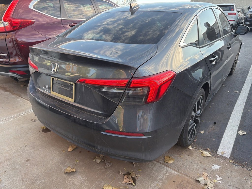 Used 2023 Honda Civic EX image 3