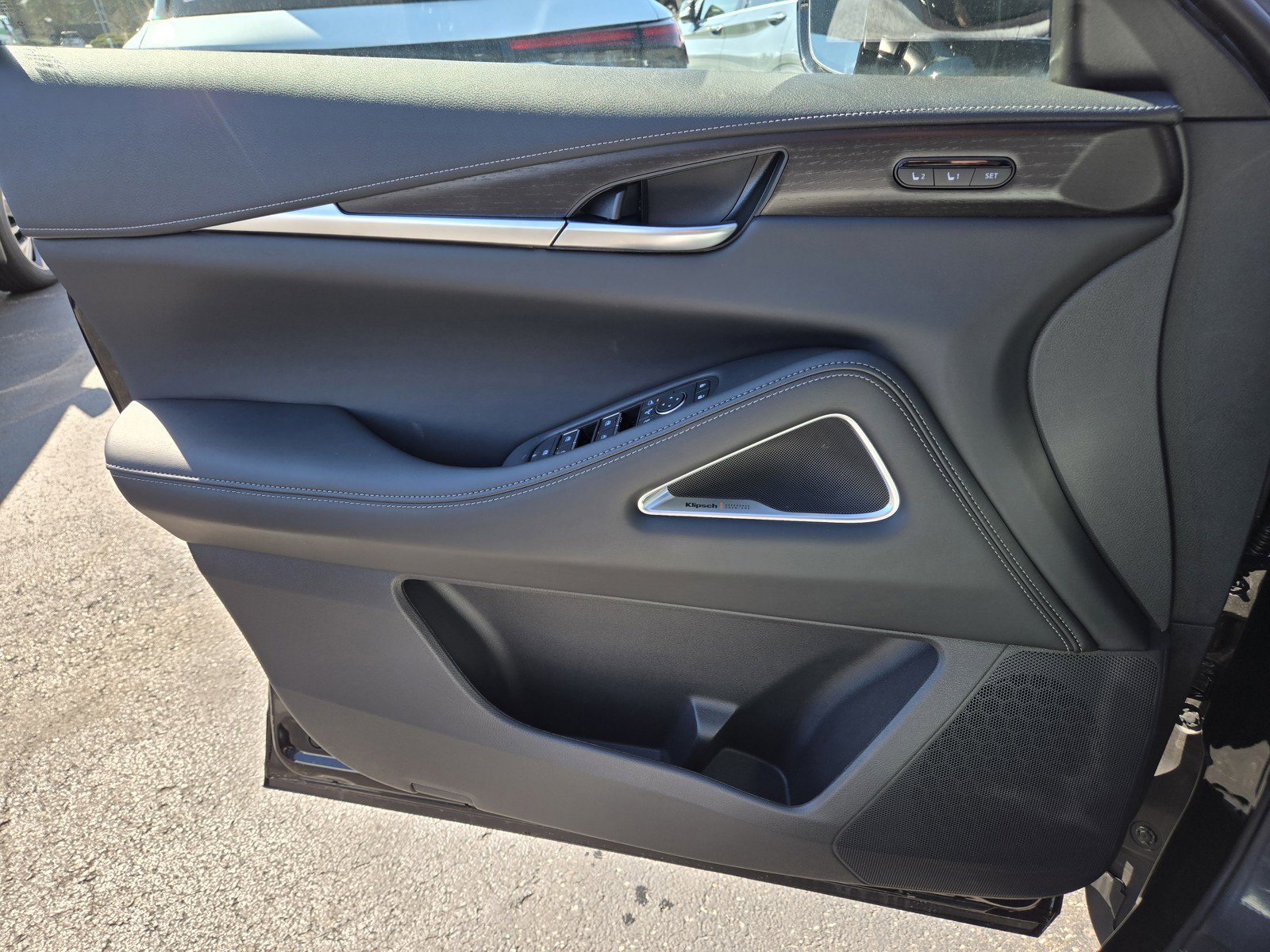 New 2026 INFINITI QX60 Autograph w/ Dark Cargo Package image 16