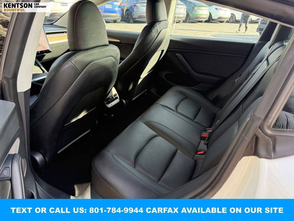 Used 2023 Tesla Model 3 Performance image 33