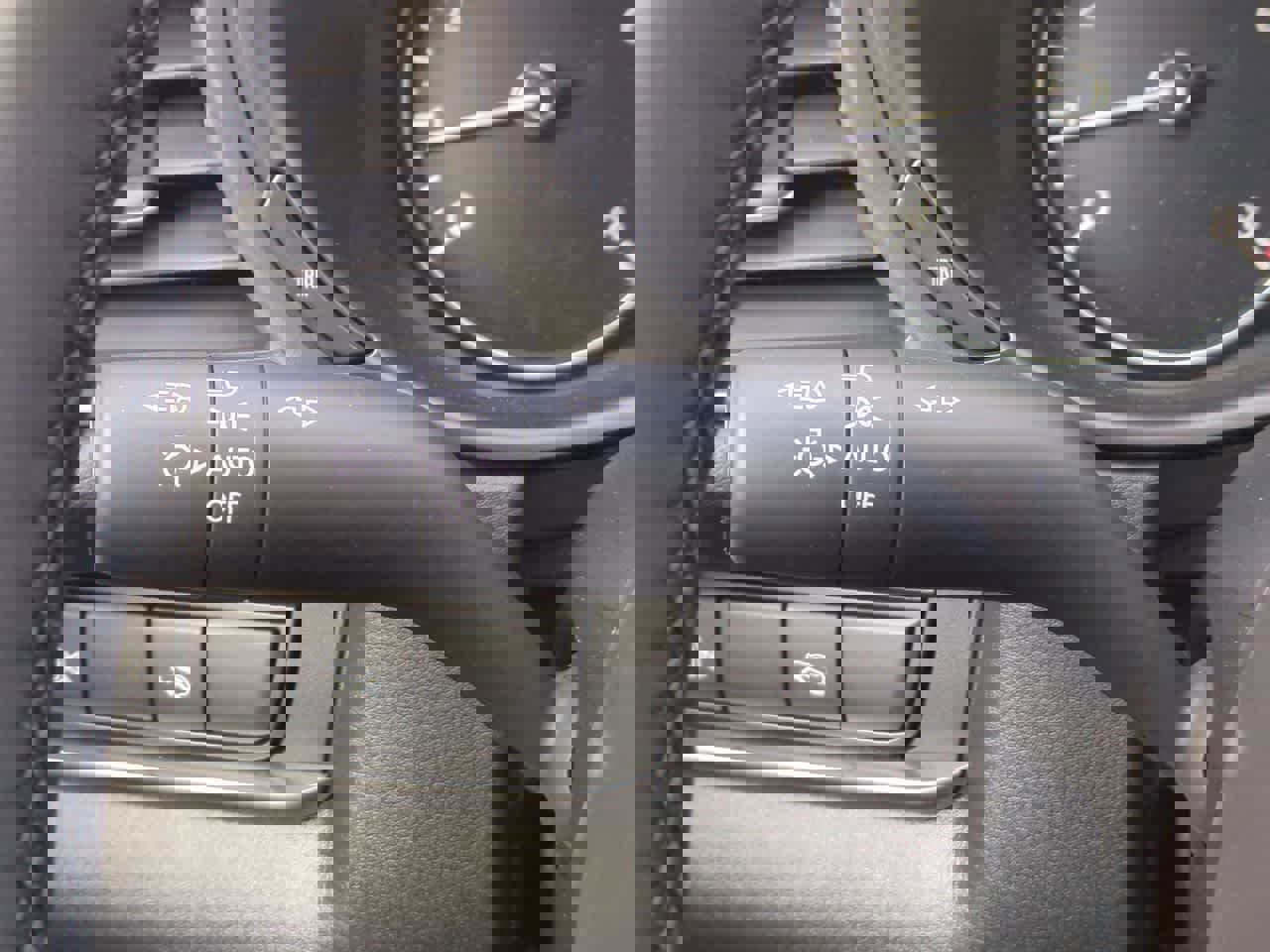 New 2025 MAZDA CX-30 AWD 2.5 S w/ Select Sport Pkg image 24