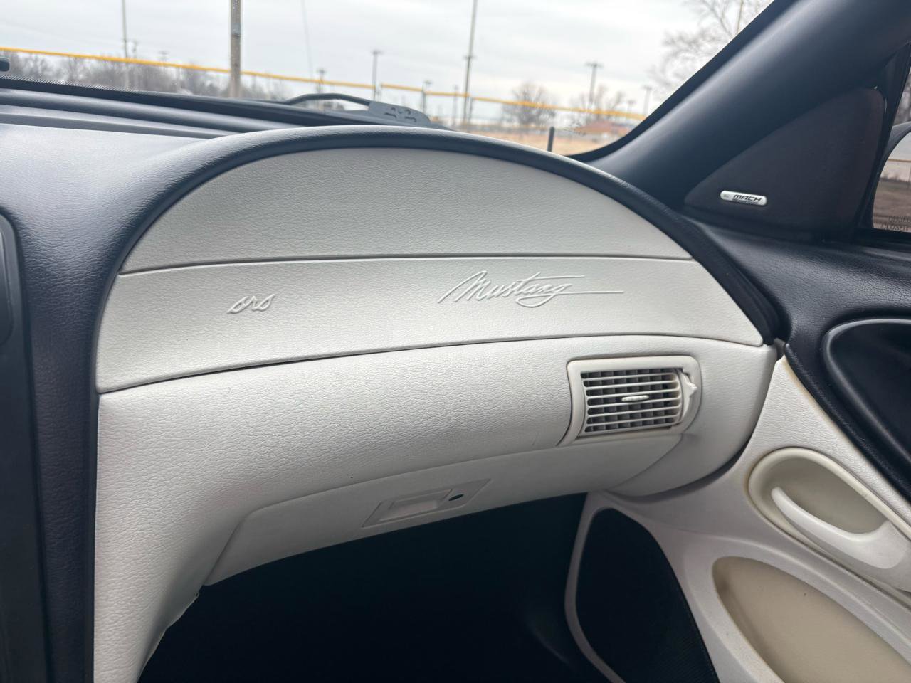 Used 1995 Ford Mustang GT RWD image 16