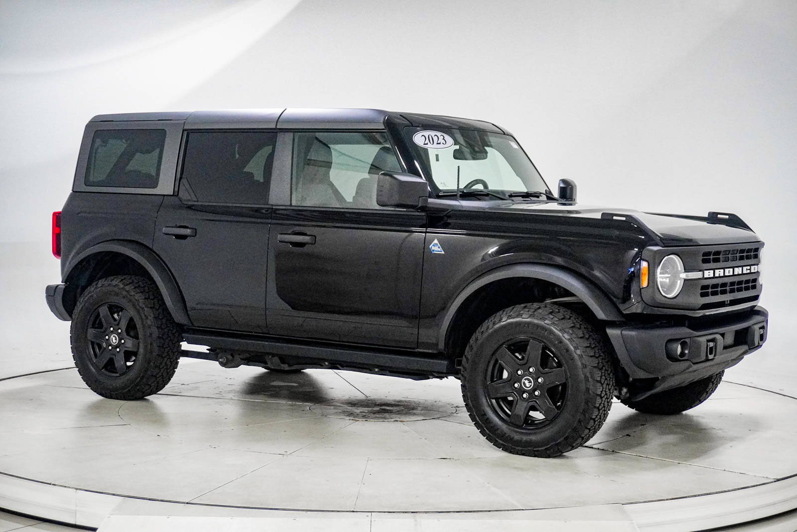 Used 2023 Ford Bronco Black Diamond AWD/4WD image 11