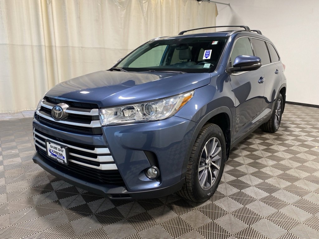 Used 2019 Toyota Highlander XLE image 7