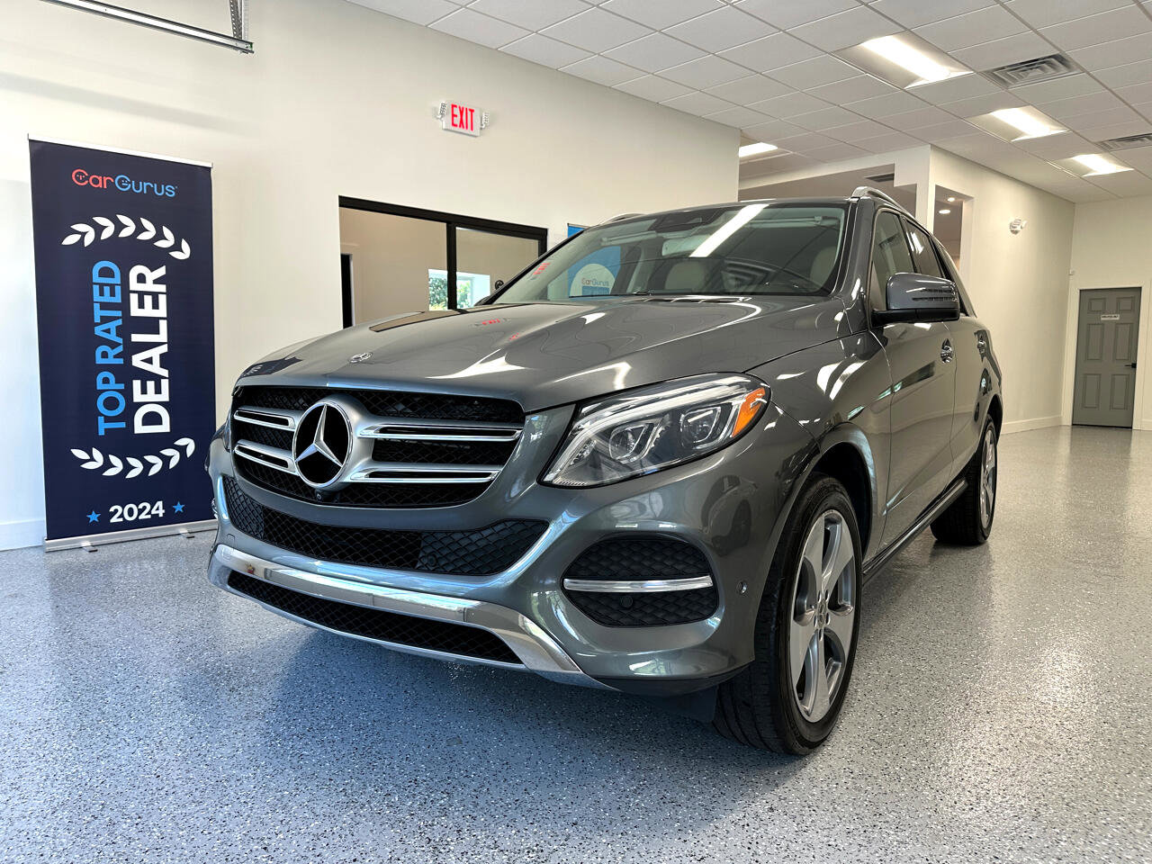 Used 2018 Mercedes-Benz GLE 350 4MATIC image 3